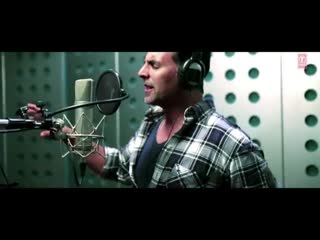 akshay kumar singing mujh mein tu full video song | special chabbis